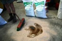 Spill sponge